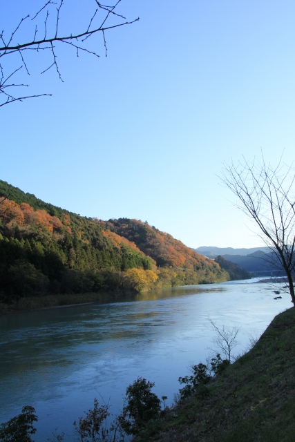 高知県四万十川の秋景色