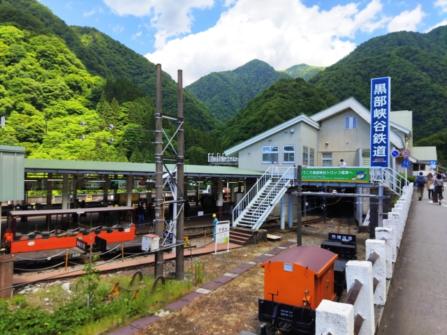 富山県黒部市の黒部峡谷