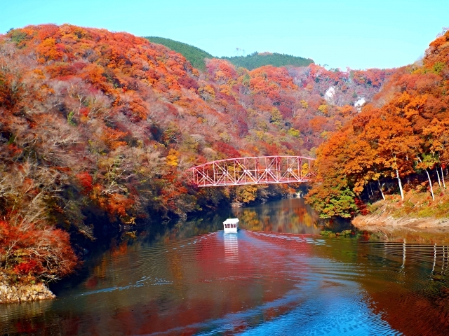 広島県帝釈峡の秋の紅葉